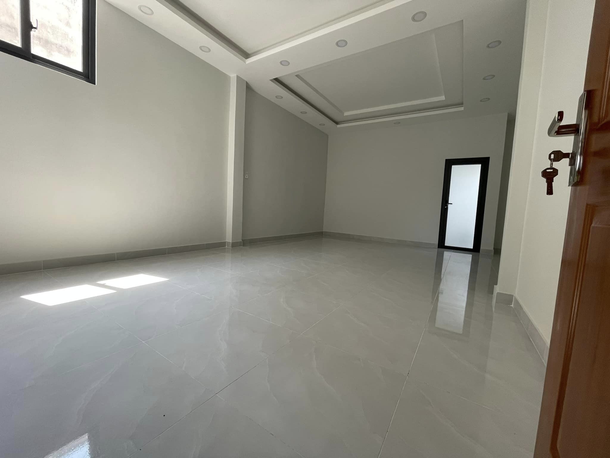 Nhà mới xây 4 Tầng Siêu Rộng Nở Hậu 6m, đường xe tải, gần AEON Quận 8