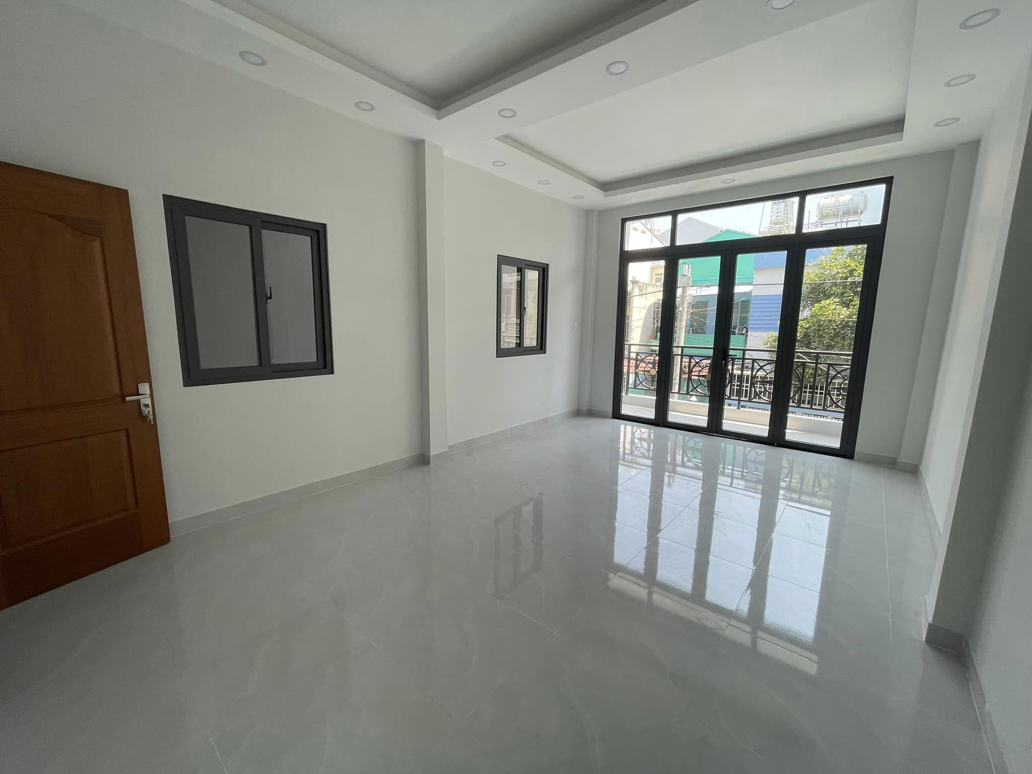Nhà mới xây 4 Tầng Siêu Rộng Nở Hậu 6m, đường xe tải, gần AEON Quận 8