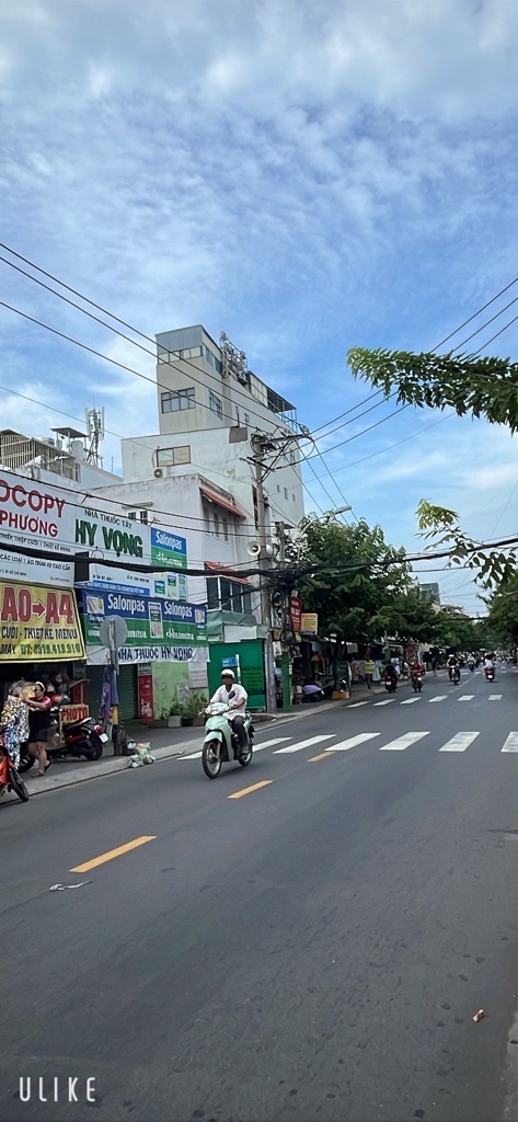 Bán nhà MT trung tâm Quận 7 giáp Phú Mỹ Hưng, cực sầm uất