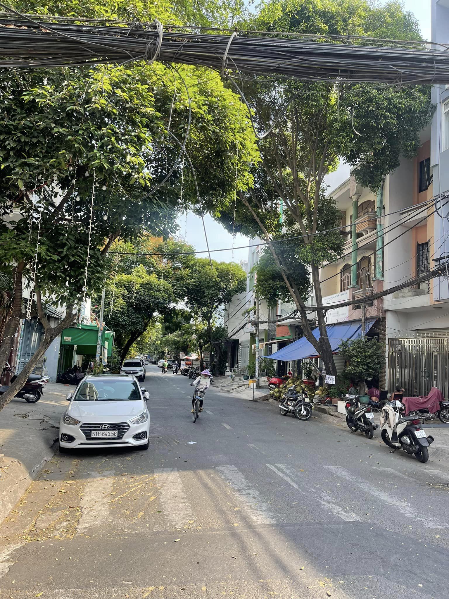 Bán nhà MT Nở Hậu 4 Tầng Quận 7 gần siêu thị Lotte Mart, Nhà còn mới ở ngay