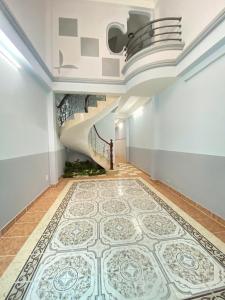 Nhà 3 Tầng cổ điển kiên cố, Hẻm ôtô, giá Mềm chỉ hơn 7 tỷ Quận 8