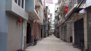 Bán đất Đức Thắng ,oto đậu cửa, 60 m2 giá nhỉnh 8 tỷ