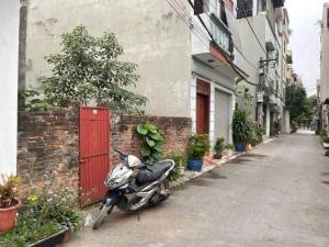 Bán đất Lê Văn Hiến, oto đậu cửa 52 m2 giá 6.5 tỷ