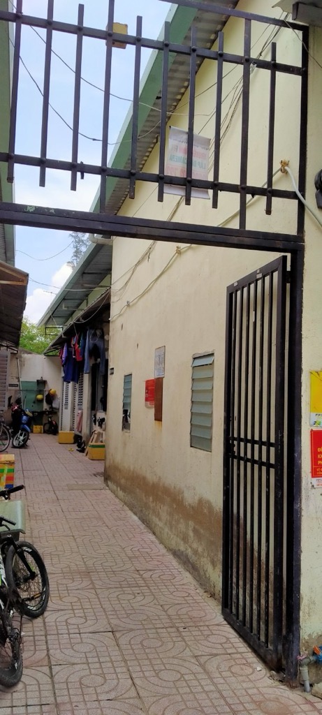 Dãy nhà trọ đg số 8 thông ra chợ Long Phước Q9 mặt trước hẻm 50 đg 79