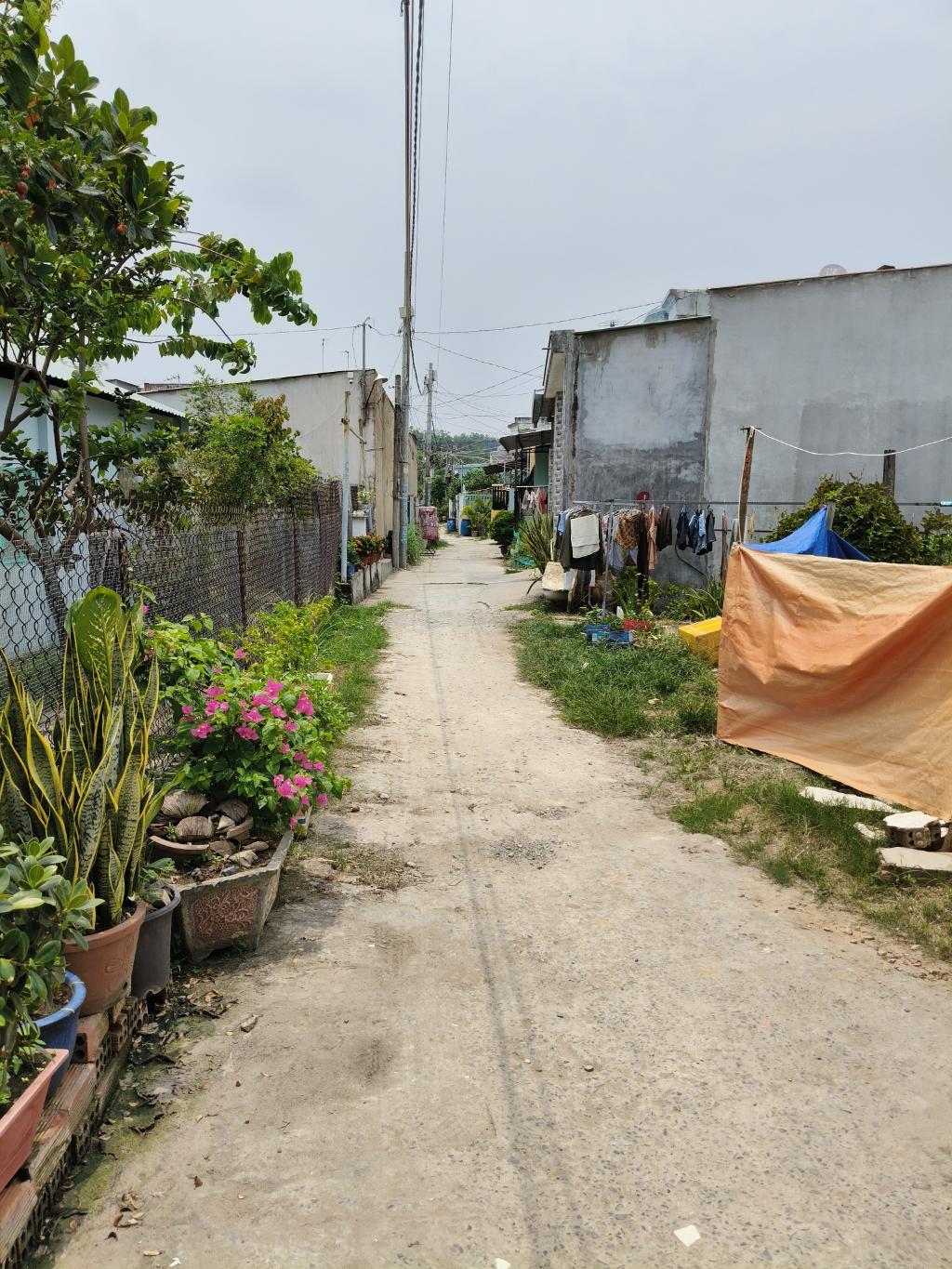 MĂTTIÊN KINH DOANH SẦM UẤT. VÀI BƯỚI ĐẾN.VINCOM.BV Q9 THỦ ĐỨC