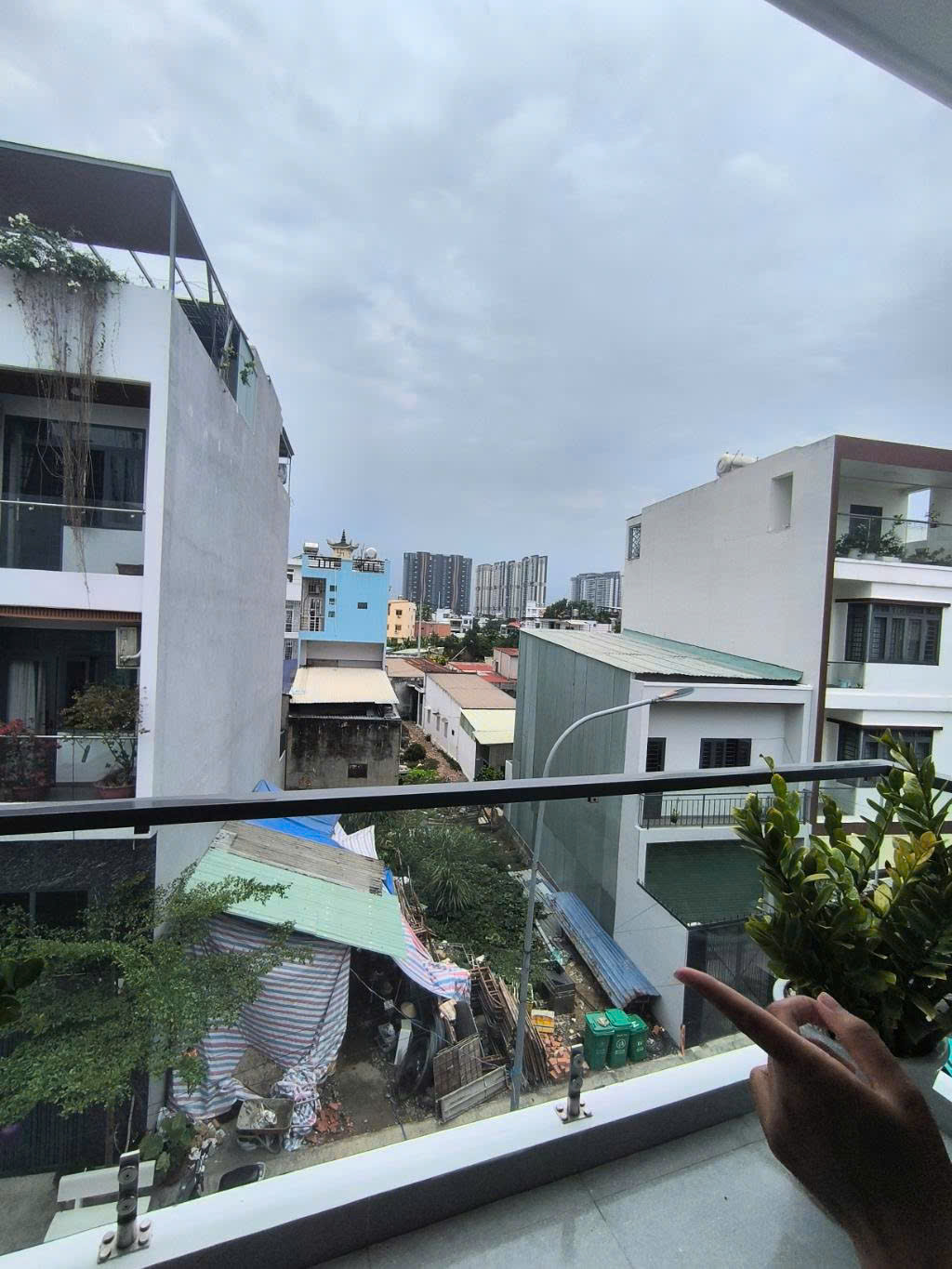 HOT HOT HOT GIẢM GIÁ 9.8 TỶ  MẶT TIỀN KHU PHÂN LÔ QUÂN ĐỘI VIP Q.2 CÁT LÁI THỦ ĐỨC