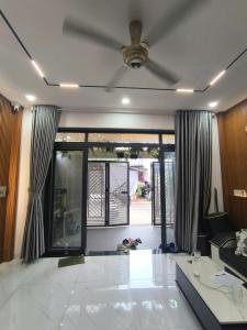 HOT HOT HOT GIẢM GIÁ 9.8 TỶ  MẶT TIỀN KHU PHÂN LÔ QUÂN ĐỘI VIP Q.2 CÁT LÁI THỦ ĐỨC