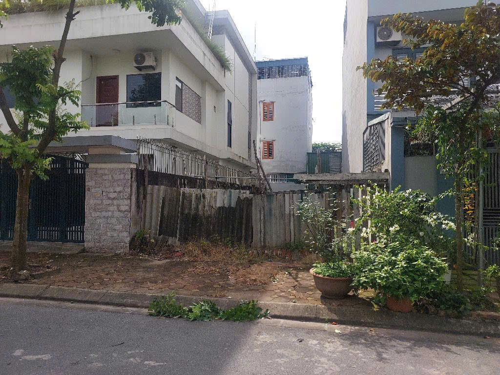 Bán đất Cửu Việt, Phân Lô-Ô Tô Tránh, 118m2, Giá 16.5 tỷ
