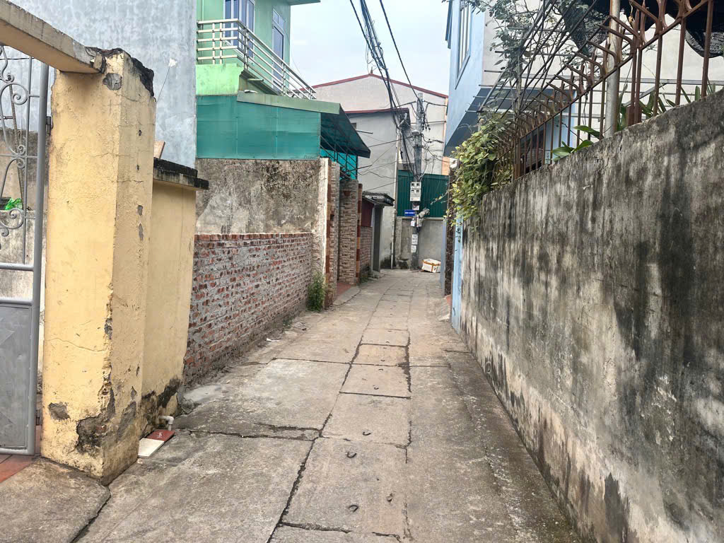 Bán đất Ỷ Lan – Ngõ thông – Nở hậu – Ô tô vào nhà, 77m2, 4.6 tỷ