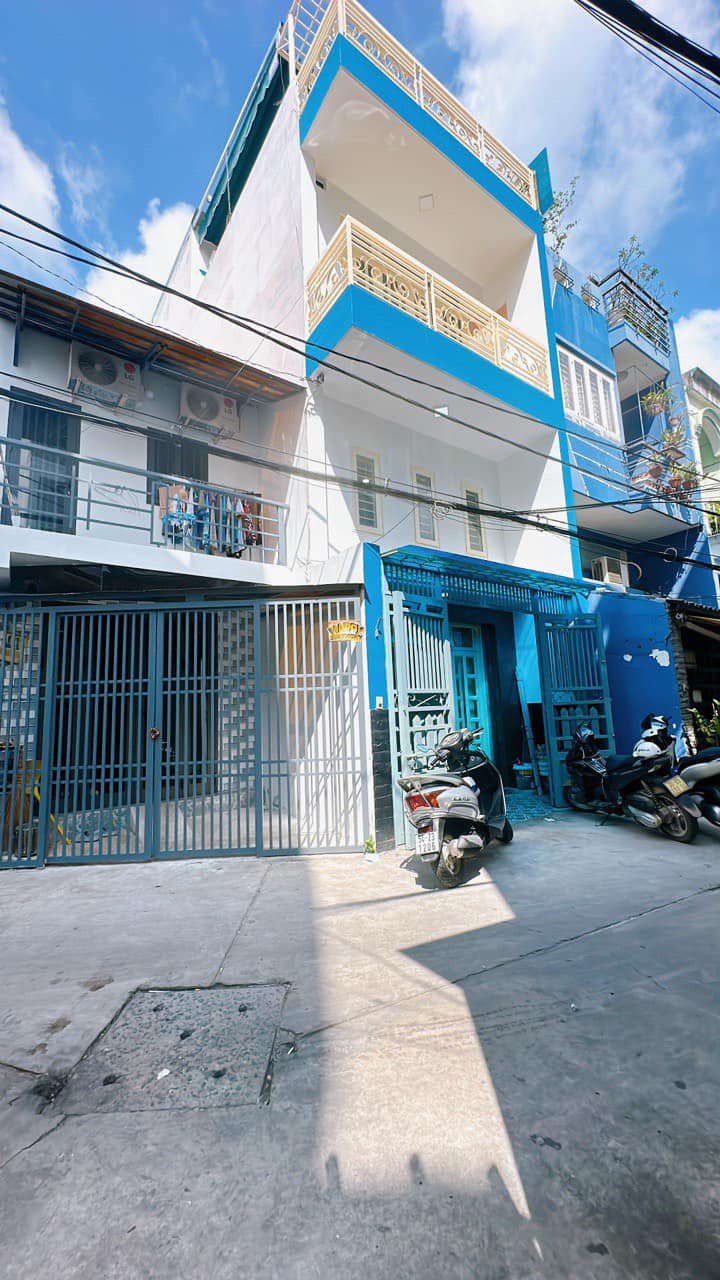 � Nhà 4 tầng hẻm rộng đường Âu Dương Lân Q8