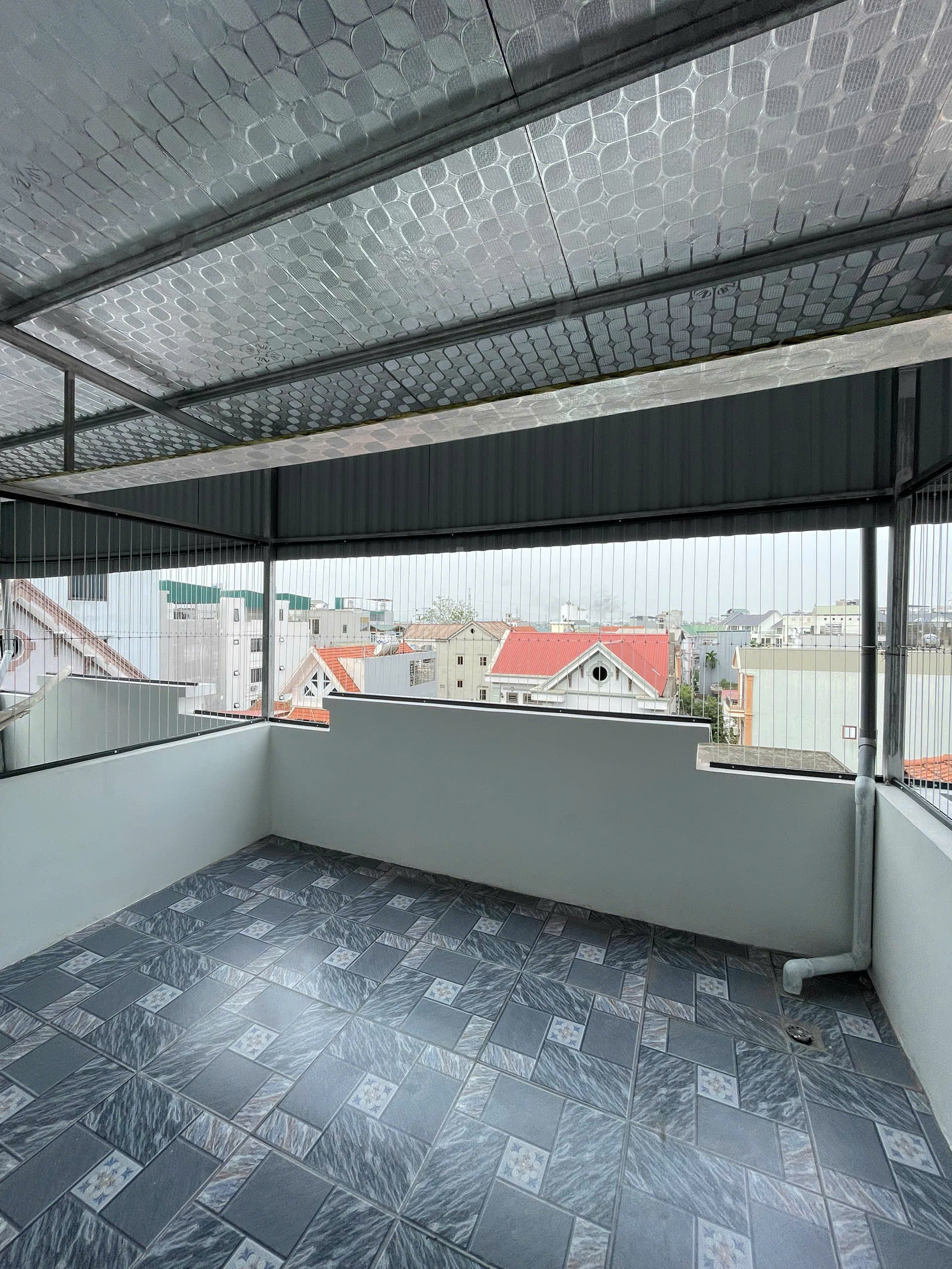 cần bán gấp nhà yên nghĩa 33m* 4tầng*  lô góc* ngõ thông