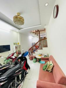 Cần bán gấp nhà yên nghĩa 33m  4tầng dân xây đường ô tô đỗ cửa giá 2,x tỷ