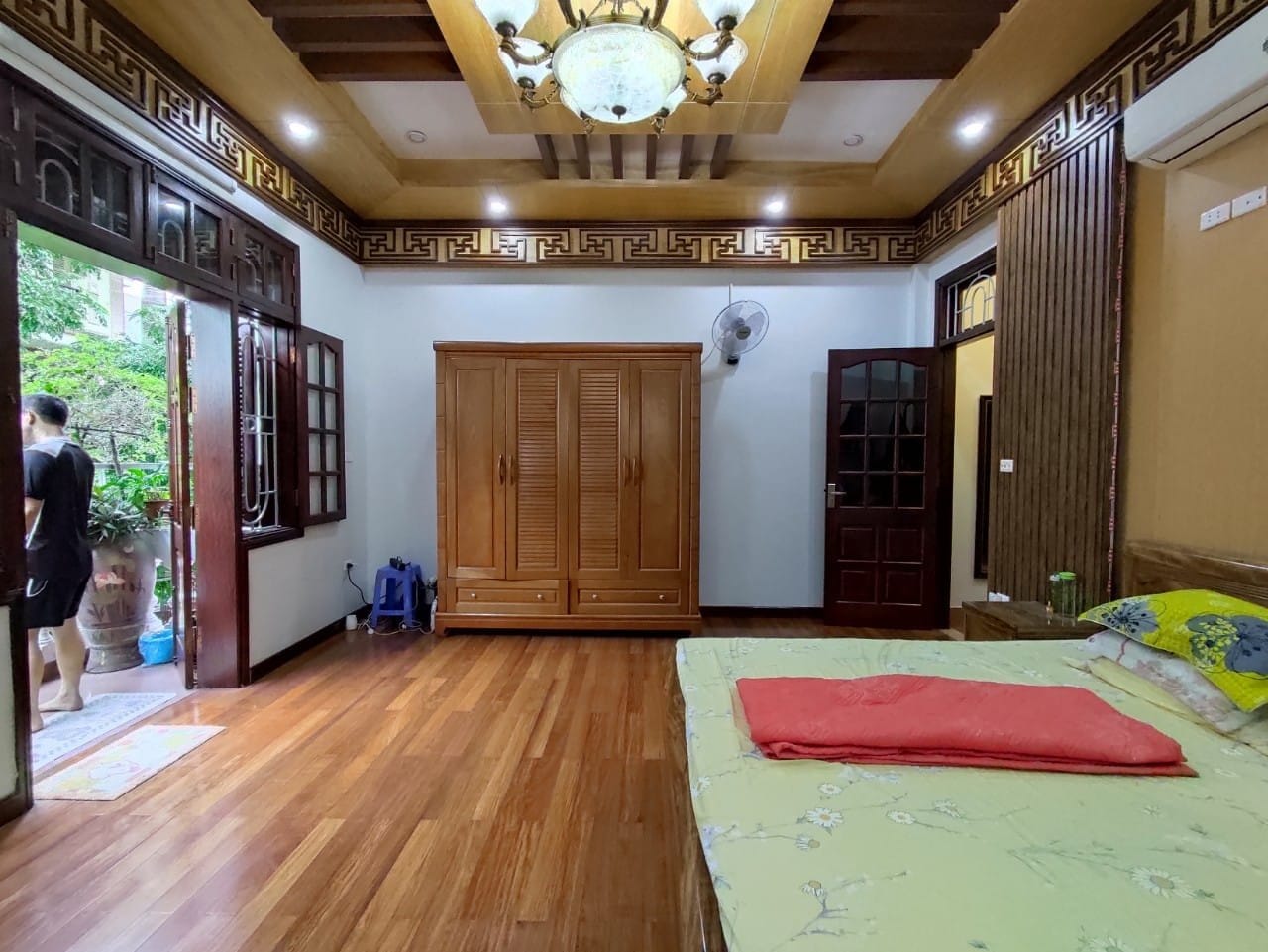 Bán nhà MẶT PHỐ CHÍNH - KINH DOANH ĐỈNH - NHÀ XÂY KIẾN TRÚC HIỆN ĐẠI, giá chỉ hơn 10 tỷ