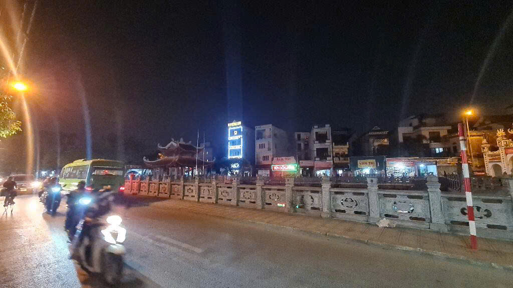 Bán nhà MẶT PHỐ CHÍNH - KINH DOANH ĐỈNH - NHÀ XÂY KIẾN TRÚC HIỆN ĐẠI, giá chỉ hơn 10 tỷ