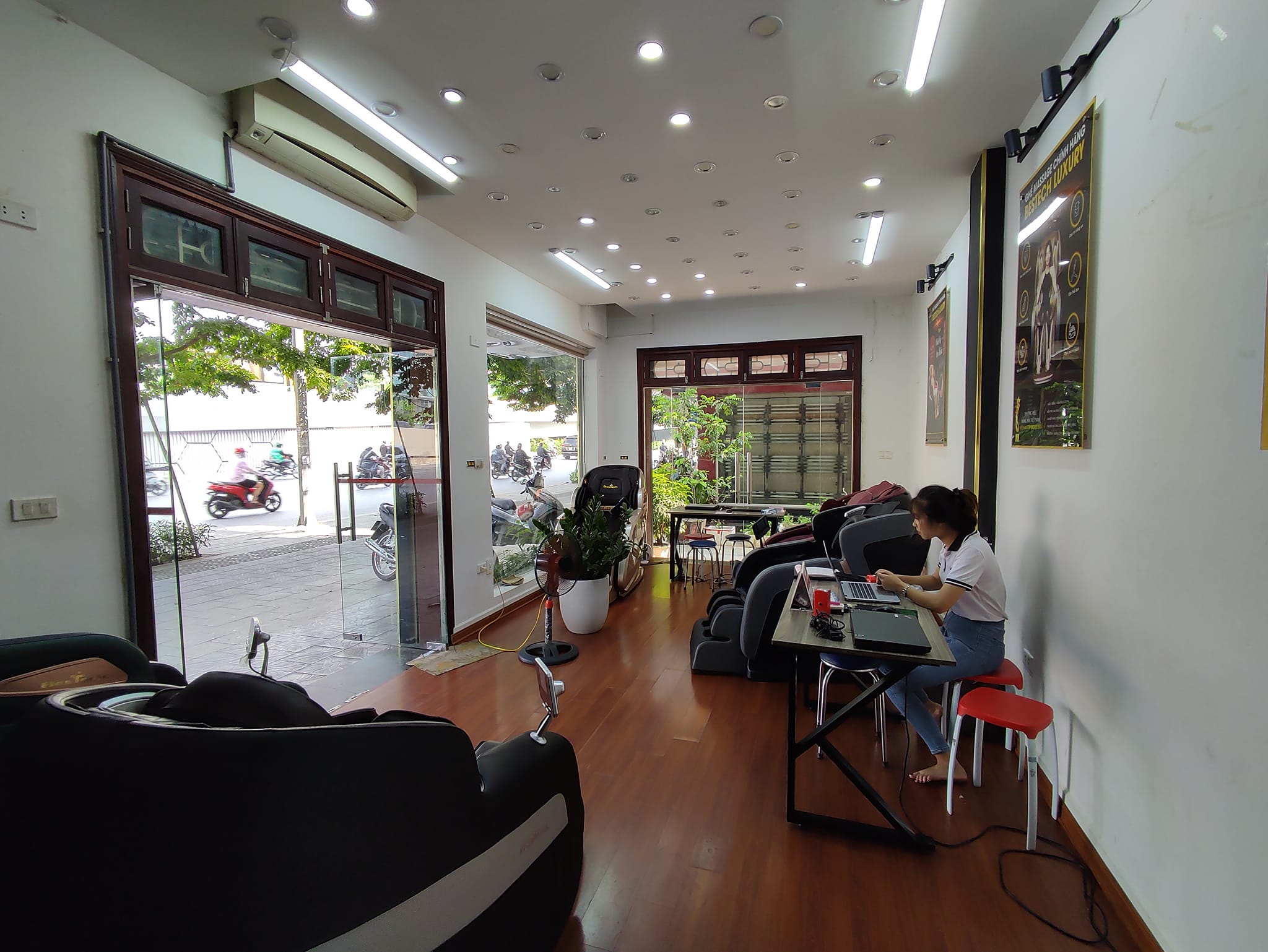 SIÊU PHẨM MẶT HỒ - Ô TÔ - KINH DOANH - 10M RA NGÃ 5 HÀ TRÌ - TIỆN ÍCH BẠT NGÀN, GIÁ CHỈ NHỈNH 8 TỶ