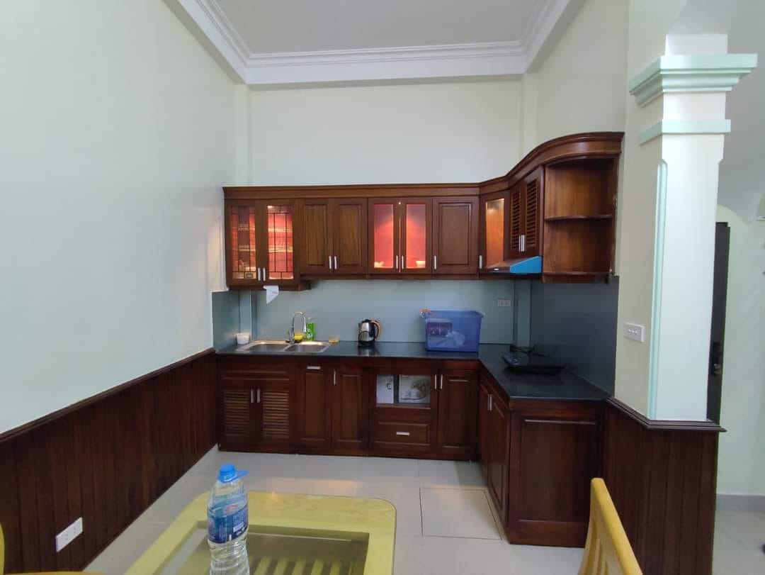 Nhà mới xây 5 tầng có thang máy cao cấp, mặt ngõ thoáng trước sau, ô tô gần nhà, 38 m2 7 tỷ