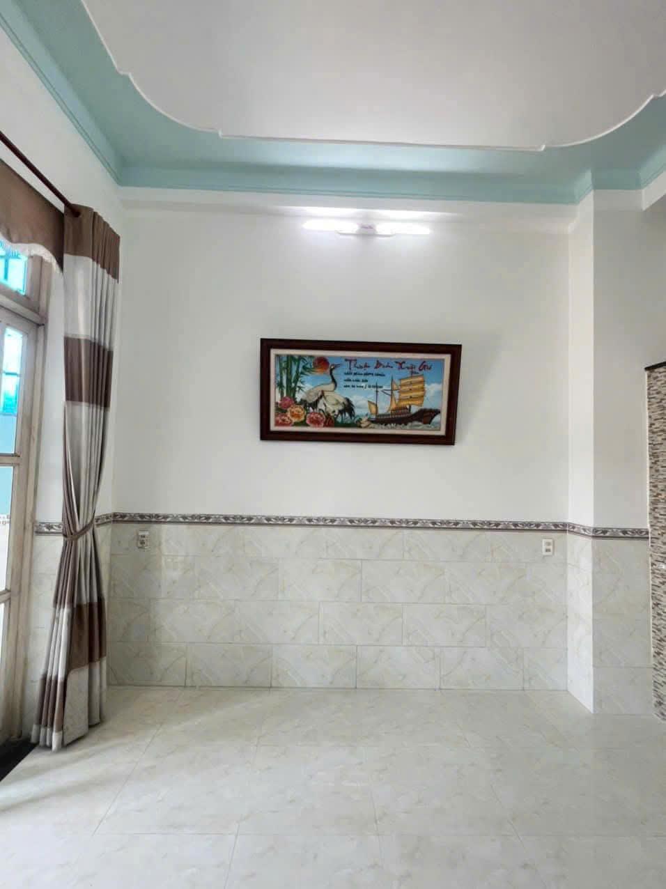 Gấp giảm 400tr bán NHÀ 3 lầu,4PN MỚI TINH, KDC Riocasa ngay chợ Long Trường, NDTrinh, Tp. TĐ Chỉ
