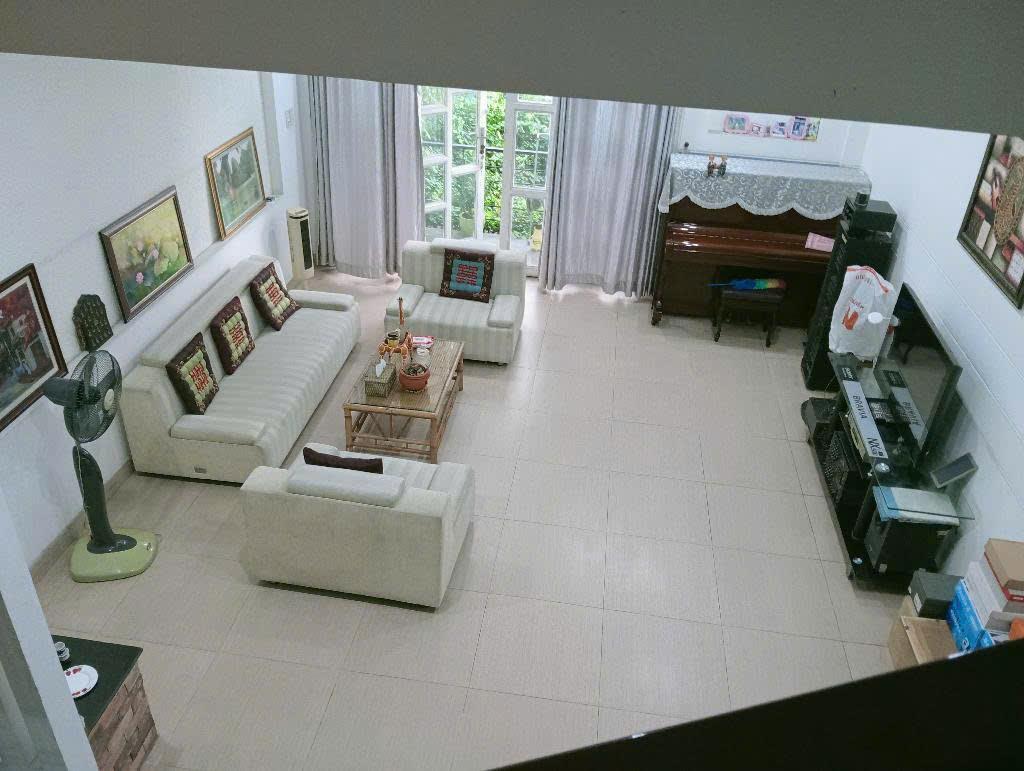 Siêu phẩm NHÀ 3 LẦU Sang - Xịn - Mịn thiết kế hiện đại, cách đường Lò Lu chỉ 50m.