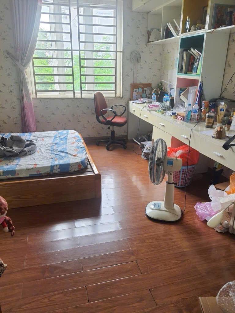 Siêu phẩm NHÀ 3 LẦU Sang - Xịn - Mịn thiết kế hiện đại, cách đường Lò Lu chỉ 50m.
