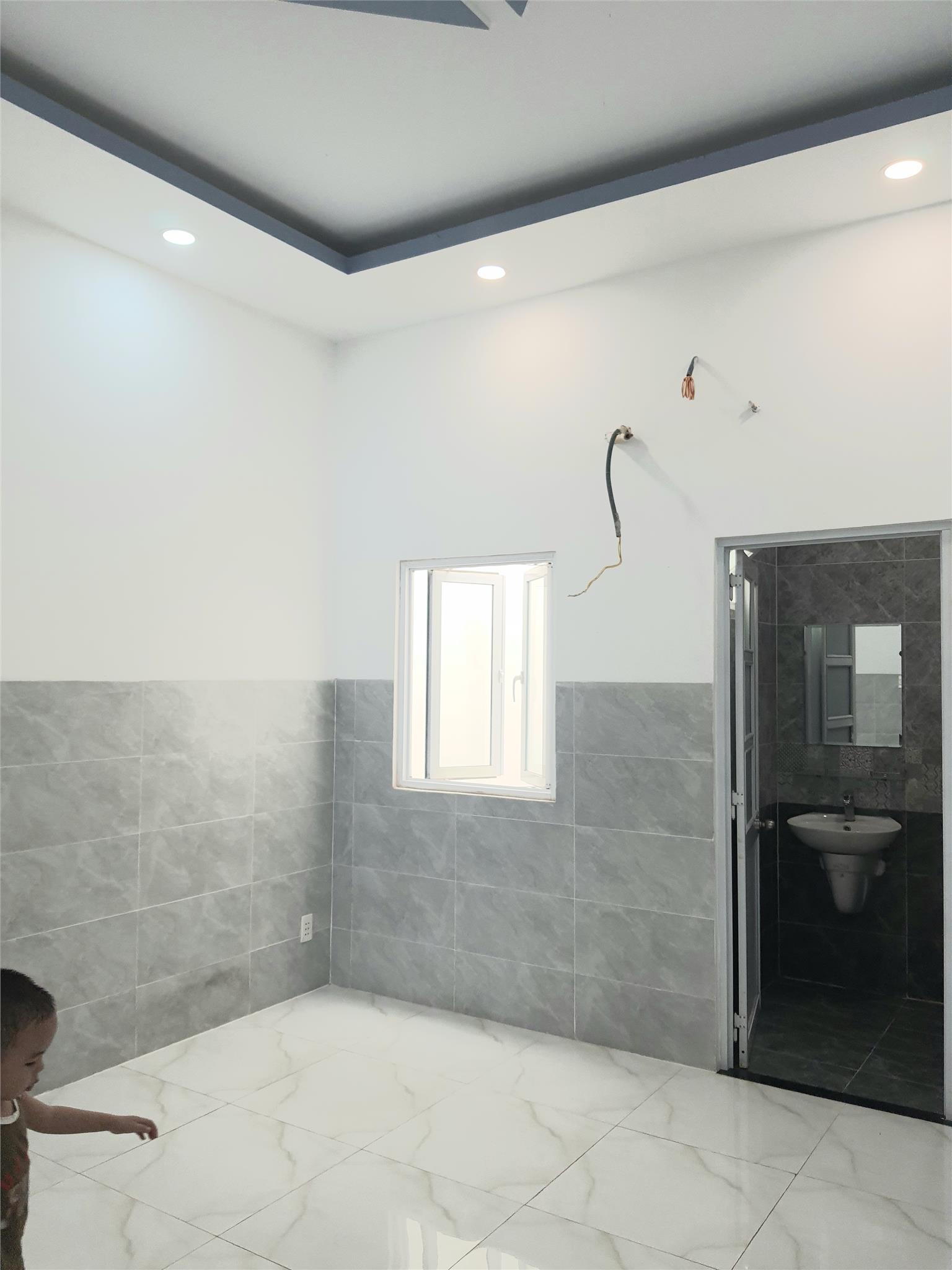 Siêu phẩm NHÀ 3 LẦU Sang - Xịn - Mịn thiết kế hiện đại, cách đường Lò Lu chỉ 50m.