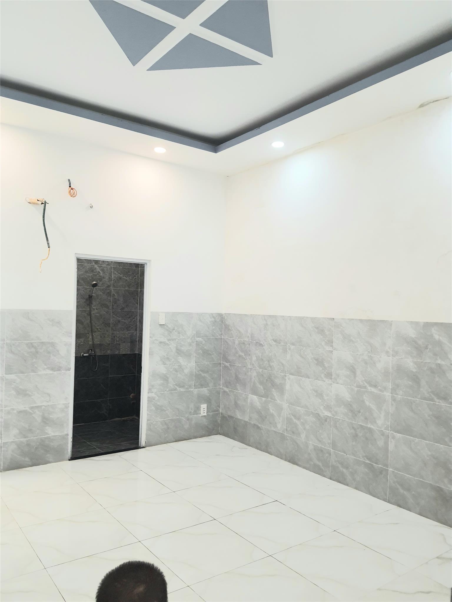 Siêu phẩm NHÀ 3 LẦU Sang - Xịn - Mịn thiết kế hiện đại, cách đường Lò Lu chỉ 50m.