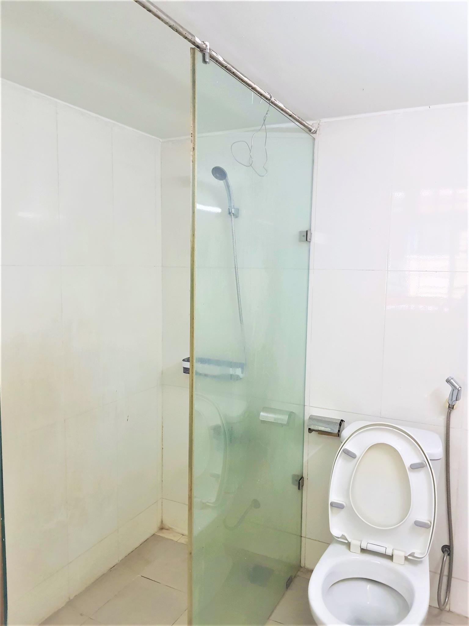 Siêu phẩm NHÀ 3 LẦU Sang - Xịn - Mịn thiết kế hiện đại, cách đường Lò Lu chỉ 50m.
