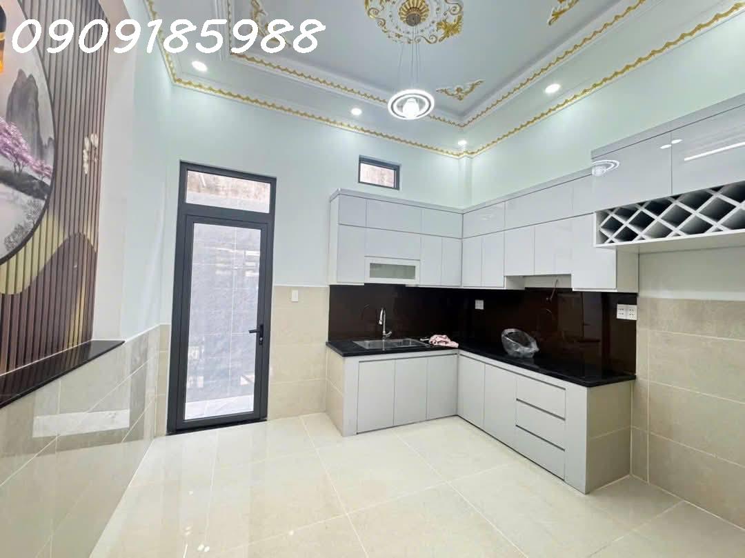 Siêu phẩm NHÀ 3 LẦU Sang - Xịn - Mịn thiết kế hiện đại, cách đường Lò Lu chỉ 50m.