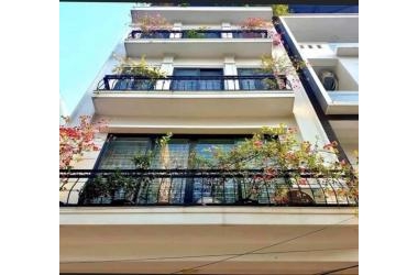 Nhà mới ở luôn Phú Thượng, Thang máy, Ô tô vào nhà, lô góc, 45m2, 6 tầng, chào bán 5.7 tỷ