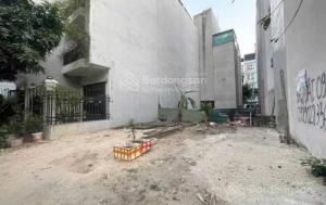 ĐẤT NÊN SIÊU ĐẸP PHỐ SẦM UẤT NHỔN-TU HOÀNG XÂY NHÀ Ở HAY KINH DOANH RẤT HỢP LÝ GIÁ HƠN 5 TỶ TÝ THÔI Ạ