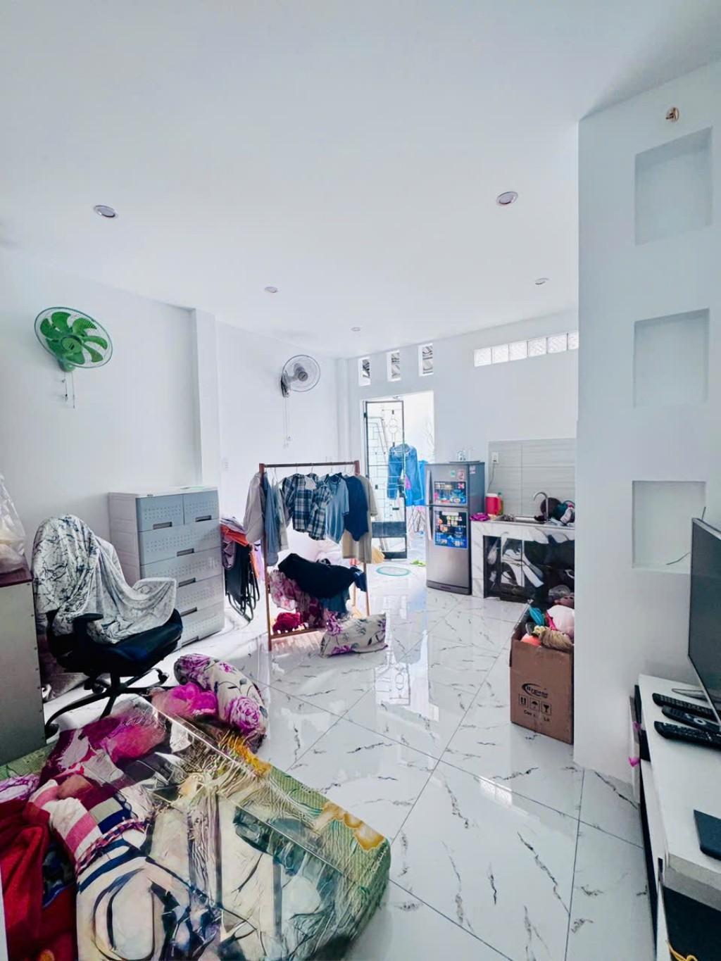 Bán nhà gấp, hồ học lãm,ăn lạc,bình tân,giá nhỉnh 4 tỷ