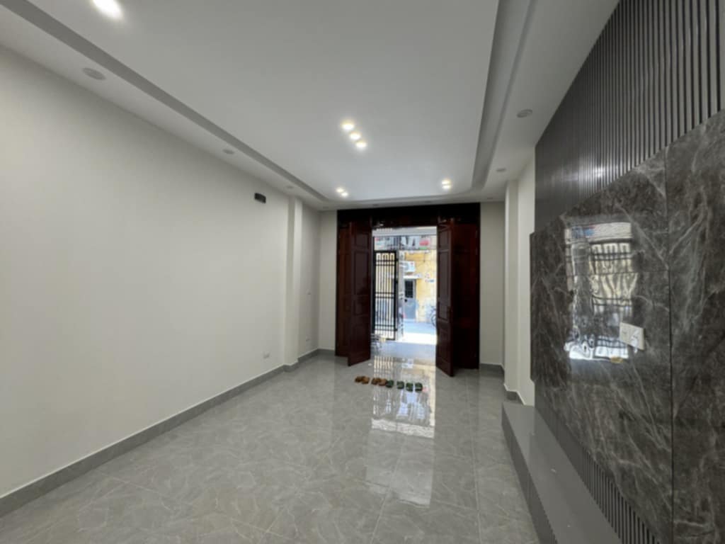 Nhà phố Thạch Bàn- ô tô đỗ cửa - view hồ - 67m2× 3t - 8.3 tỷ