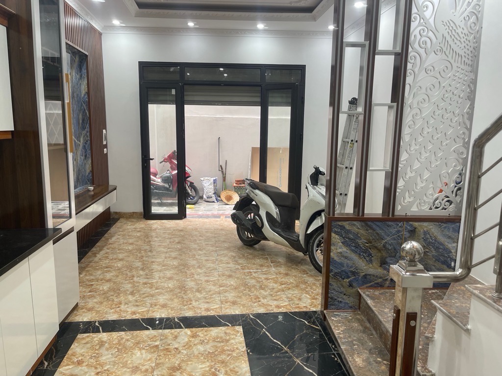 Chỉ 4.65 tỷ - sở hữu ngay nhà 6 tầng Nguyễn Văn Linh ,Thạch Bàn