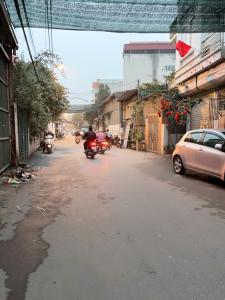 BÁN ĐẤT ĐẸP LA NỘI NỘI ĐẦU TƯ LÃI VỐN HAY DÒNG TIỀN CỰC TỐT. RẺ NHẤT CÙNG PHÂN KHÚC Ô TÔ TRÁNH.