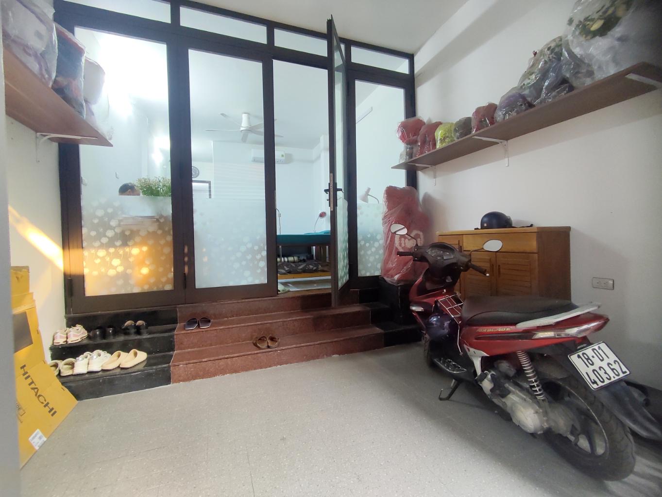 Bán nhà ngõ phố kim ngưu 60m2 , 3 tầng gí 5t5