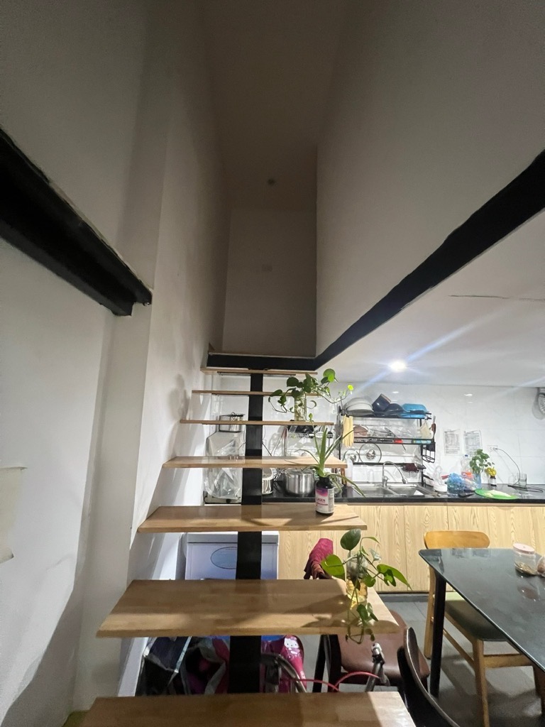 Ban. Hà chân đế chung cư galaxi 80m2 2 tầng