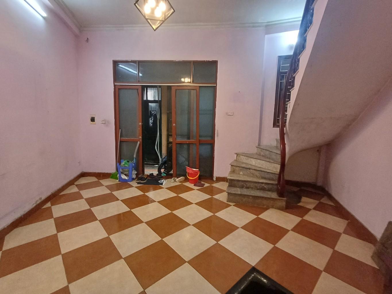 Bán nhà mai động tam trinh 31m2 4 tầng giá 4,35 tỷ