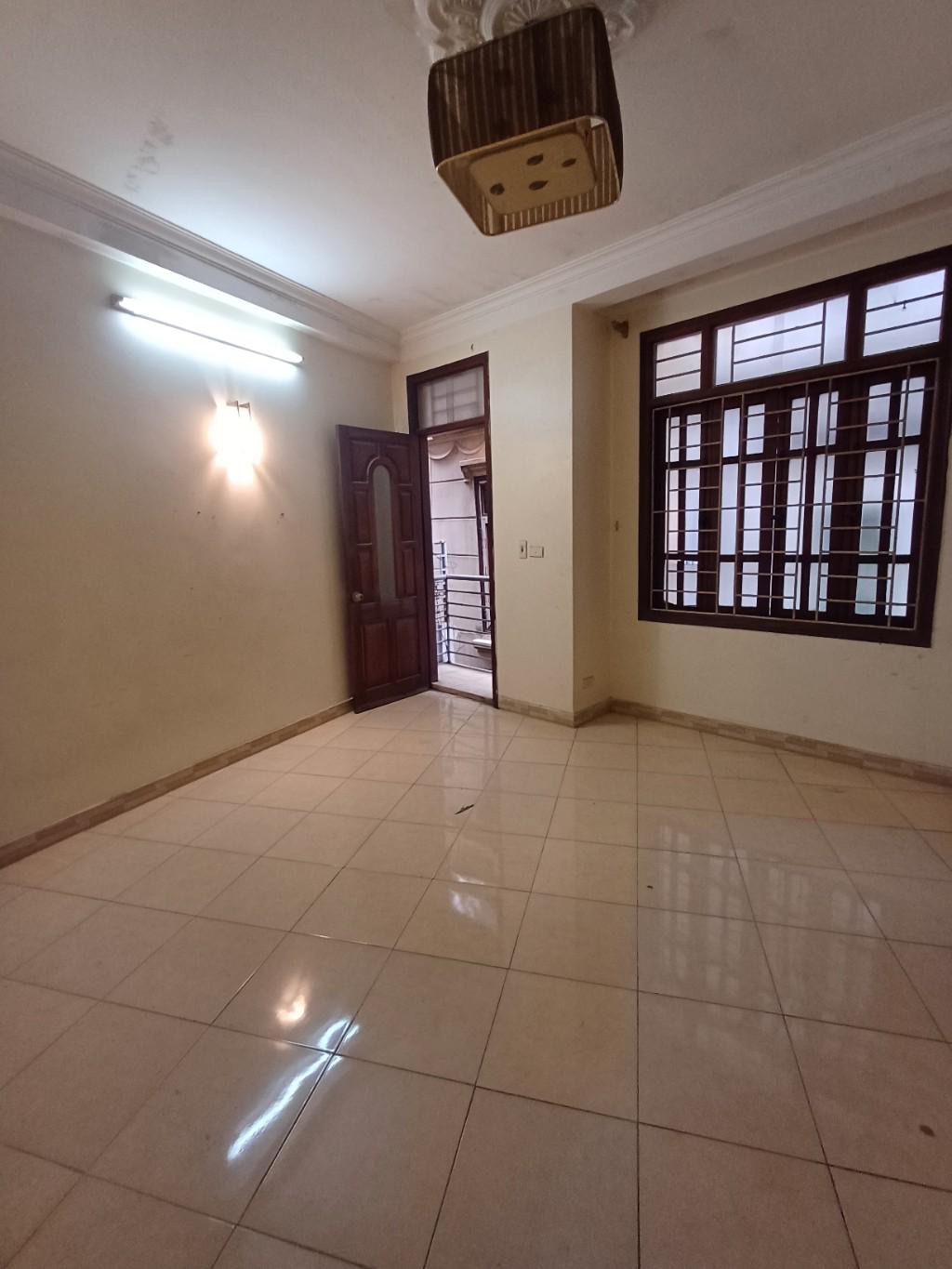 Bán nhà mai động tam trinh 31m2 4 tầng giá 4,35 tỷ