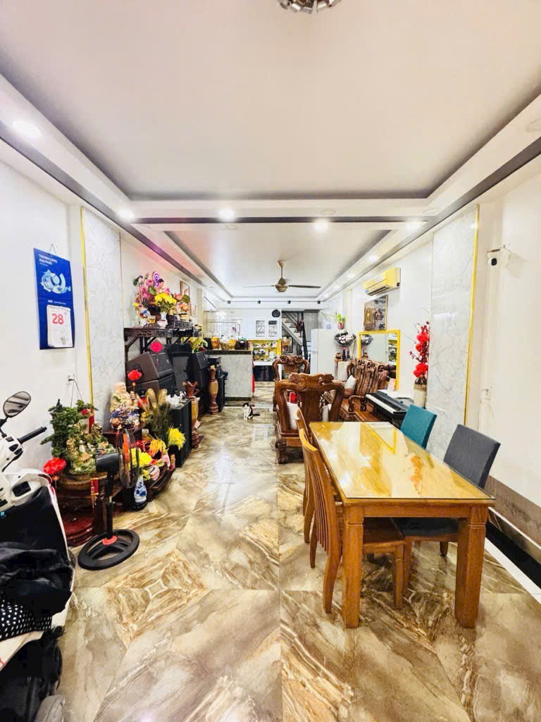 NHÀ TRỊNH ĐÌNH TRỌNG QUẬN TÂN PHÚ  4 X 11, HẺM ÔTÔ TRÁNH, NHỈNH 5 TỶ