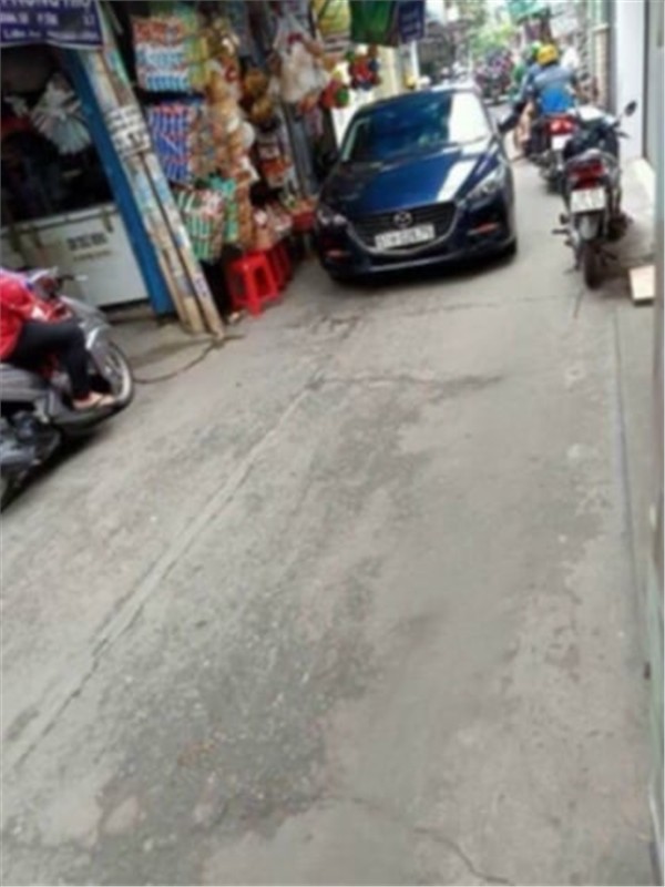 BÁN NHÀ Q7 - GẦN NGUYỄN THỊ THẬP - DT 75M2 - Ô TÔ TỚI CỬA - CHỈ 8X TỶ