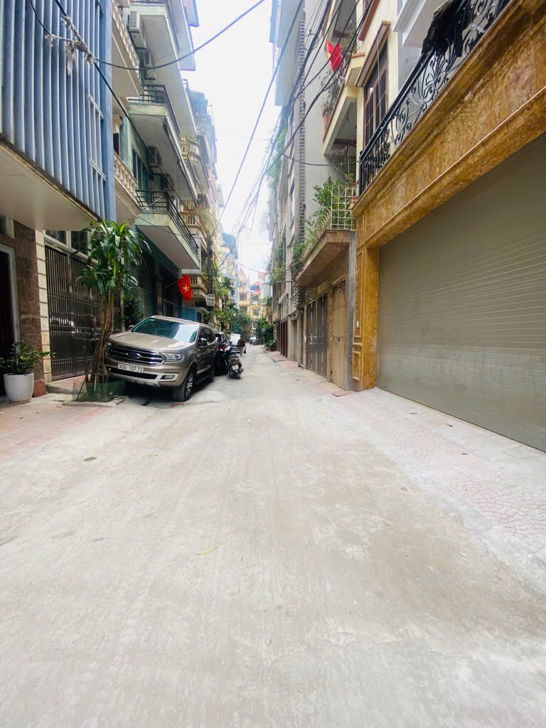 KIM ĐỒNG PHÂN LÔ GẦN HỒ 60M, MẶT TIỀN 5M, 5 TẦNG, GIÁ: 22.5 TỶ HOÀNG MAI, HÀ NỘI