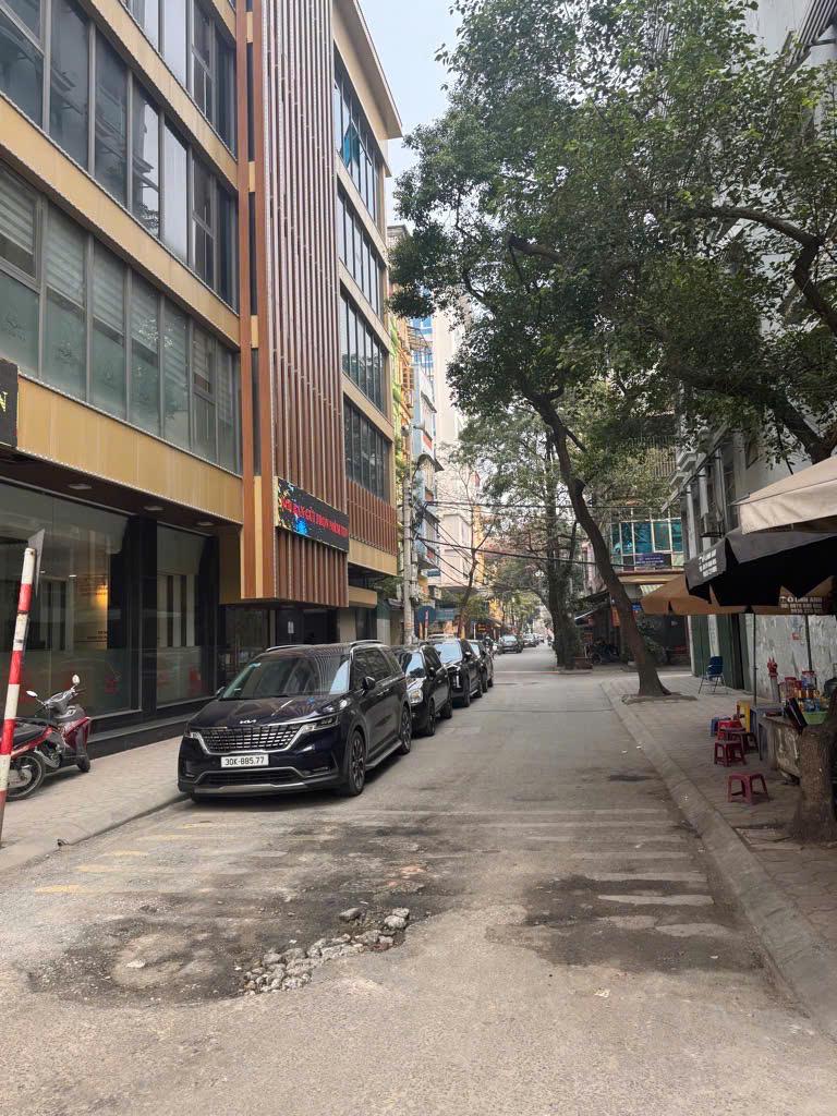 BÁN NHÀ MẶT PHỐ KIM ĐỒNG, HOÀNG MAI, HÀ NỘI: THÔNG SỐ VÀNG,  KHÔNG LỖI PHONG THỦY, VỈA HÈ, KINH DOANH: 60m2 x 4 TẦNG x MT 4.7m x 19 TỶ.