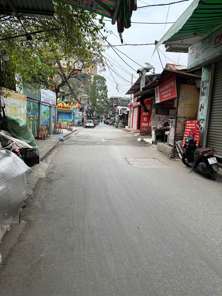 BÁN NHÀ MẶT PHỐ GIÁP BÁT - HOÀNG MAI - HÀ NỘI: 24m*4 Tầng*Giá: 4.4Tỷ GẦN TRƯỜNG, CHỢ