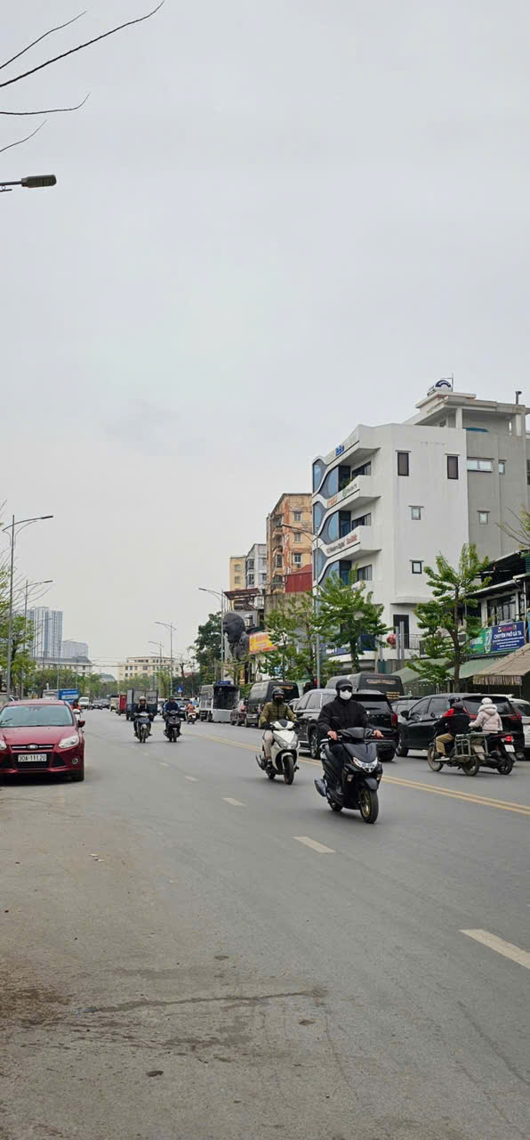✅ Bán nhà giá rẻ so với khu vực đường mới Thịnh Liệt: 88m* 1 Tầng * MT 4m. Giá 11,8 tỷ. Trung tâm quận, An sinh tốt