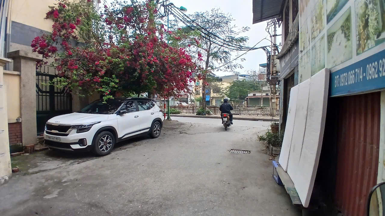 MẶT NGÕ Ô TÔ - KINH DOANH - MẶT TIỀN KHỦNG - VỊ TRÍ ĐẮC ĐỊA PHỐ THỊNH LIỆT, HOÀNG MAI, HÀ NỘI