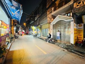 ✅  Hà Nội, hoàng mai, Bán mặt phố Giáp Bát 54m*4 tầng