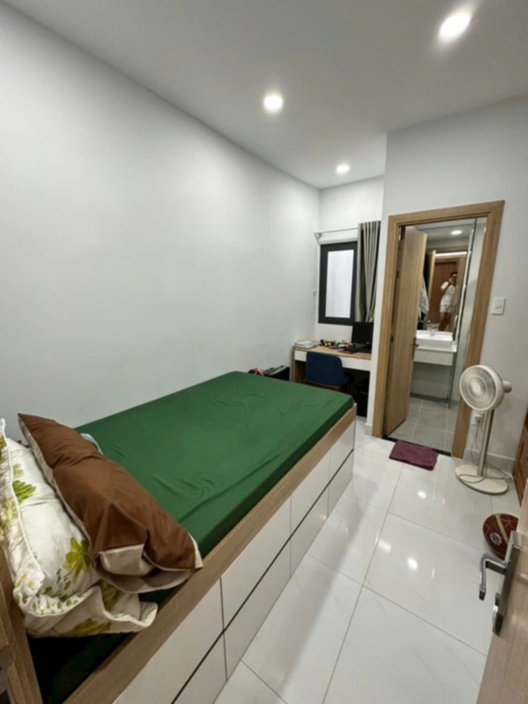 Bán nhà Quận 3, Lý Chính Thắng, 24m2, 3 tầng, nhỉnh 4 tỷ