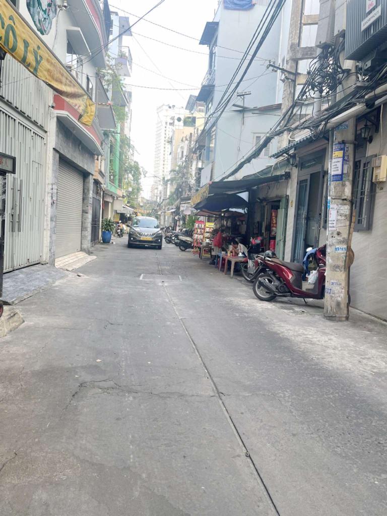 Bán nhà Quận 3, Lý Chính Thắng, 41m2, 4 tầng, HXH, nhỉnh 9 tỷ