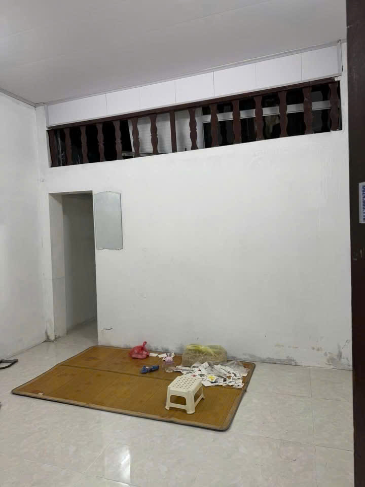 THẬT KHÓ TÌM GIỮA THỦ ĐÔ- 35m2 Hà Đông, 20m mặt phố ôtô tránh, giá chỉ 3.85 tỷ.