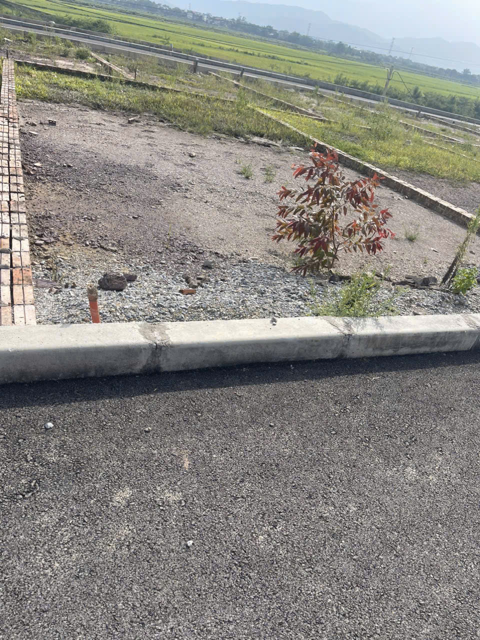 CHỈ HƠN 1 TỶ CÓ NGAY LÔ ĐẤT HN Bán lô đât DT 60.5M FULL THỔ. XÃ ĐÔNG SƠN. CHƯƠNG MỸ