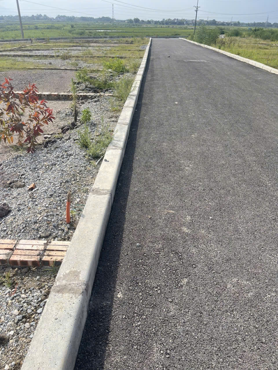 CHỈ HƠN 1 TỶ CÓ NGAY LÔ ĐẤT HN Bán lô đât DT 60.5M FULL THỔ. XÃ ĐÔNG SƠN. CHƯƠNG MỸ